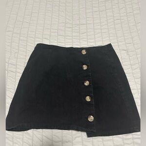 EUC Women’s black skirt L